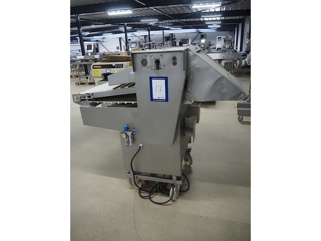 Myac - afbeelding 5 van  12