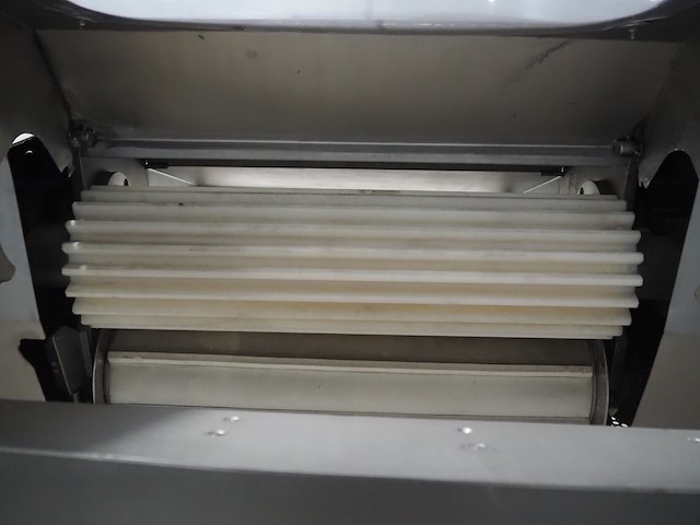 Myac - afbeelding 11 van  12