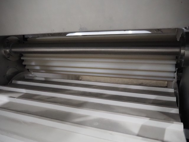 Myac - afbeelding 17 van  18