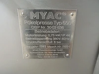 Myac - afbeelding 9 van  9