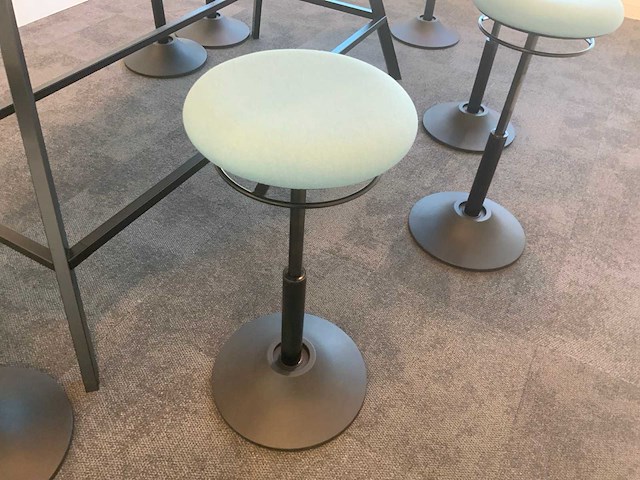 Mymobilis in hoogte verstelbare design kruk (4x) - afbeelding 2 van  5