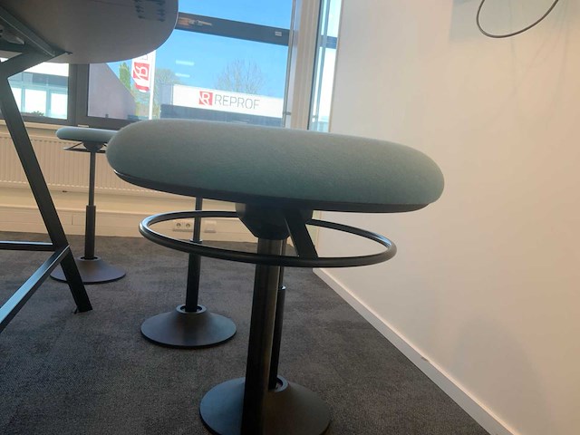 Mymobilis in hoogte verstelbare design kruk (4x) - afbeelding 4 van  5