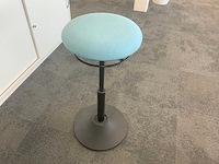 Mymobilis in hoogte verstelbare design kruk - afbeelding 5 van  5