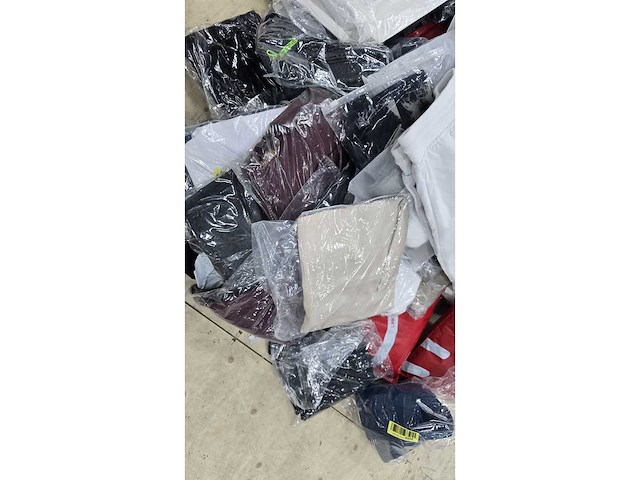 Mystery partij kleding - afbeelding 5 van  6