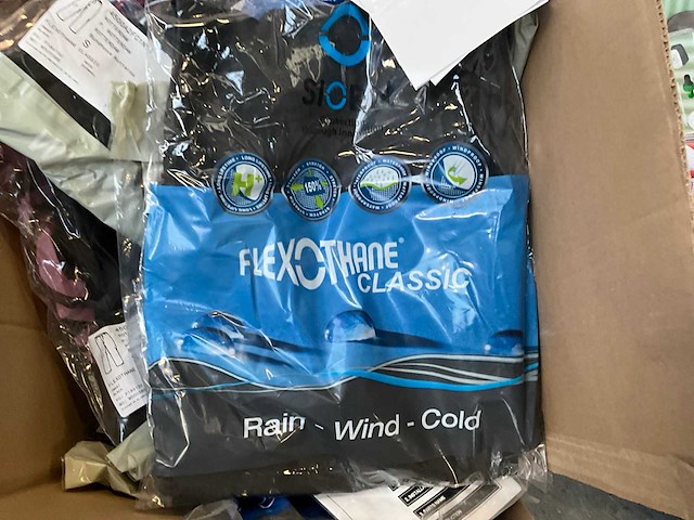 Mysterybox kleding - afbeelding 2 van  7