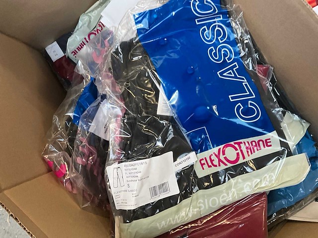 Mysterybox kleding - afbeelding 5 van  7