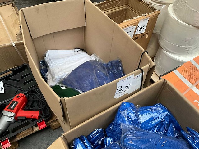 Mysterybox kleding - afbeelding 1 van  5