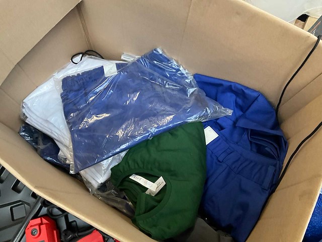 Mysterybox kleding - afbeelding 3 van  5