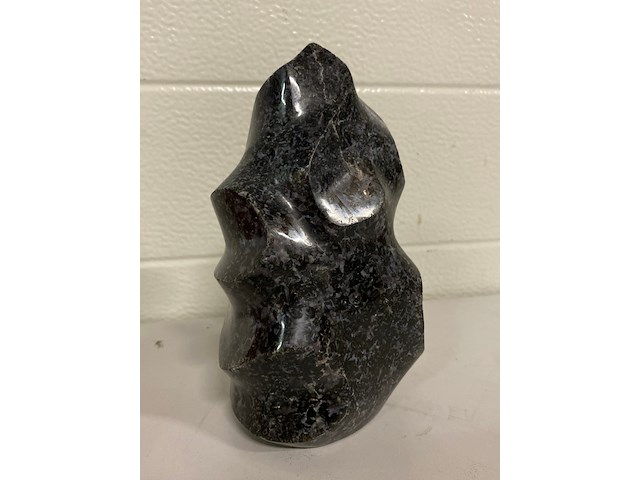Mystic merliniet sculptuur vlamvorm - afbeelding 3 van  5