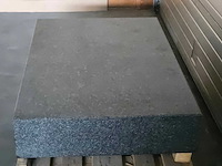 Mytri - 2021 - granieten vlakplaat - afbeelding 5 van  8