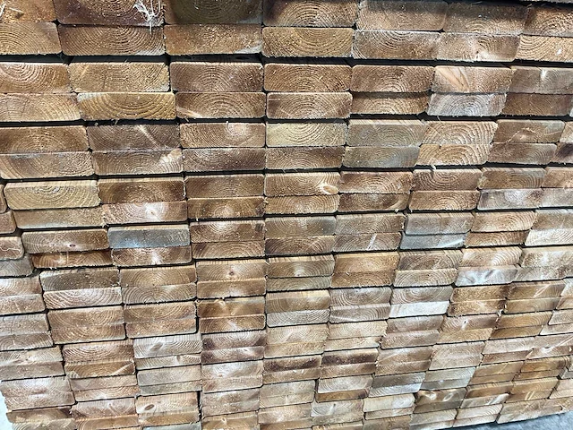 Naaldhouten balk geschaafd 30x100x600 mm - kdi bruin s4s r3 (288x) - afbeelding 4 van  7