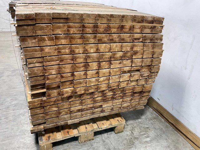 Naaldhouten balk geschaafd 30x100x600 mm - kdi bruin s4s r3 (308x) - afbeelding 4 van  7