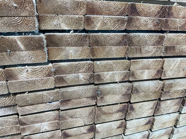 Naaldhouten balk geschaafd 30x100x600 mm - kdi bruin s4s r3 (308x) - afbeelding 5 van  7