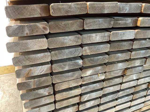 Naaldhouten balk geschaafd 30x100x600 mm - kdi bruin s4s r3 (368x) - afbeelding 3 van  5