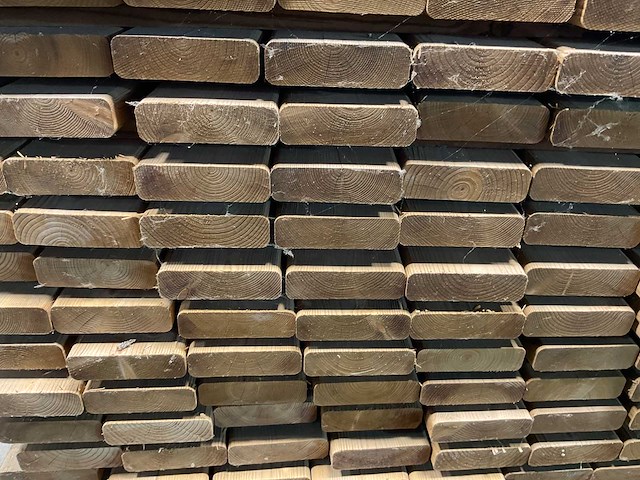 Naaldhouten balk geschaafd 30x100x600 mm - kdi bruin s4s r3 (384x) - afbeelding 5 van  7