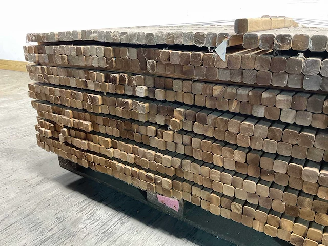 Naaldhouten balk geschaafd 500x30x30 mm - kdi bruin s4s r3 (1090x) - afbeelding 2 van  6