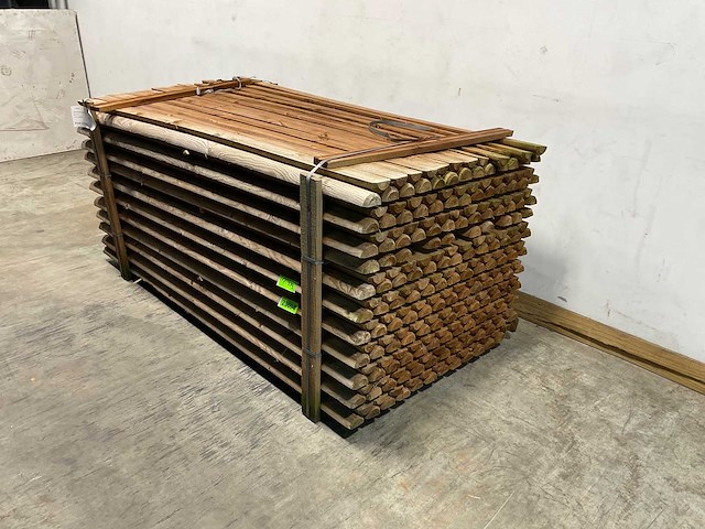 Naaldhouten paal halfrond ø80 mm x 200 cm - gekroond kdi bruin (224x) - afbeelding 1 van  7