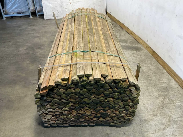 Naaldhouten paal halfrond ø80 mm x 300 cm - gekroond kdi bruin (279x) - afbeelding 3 van  7