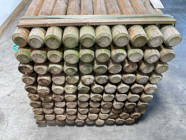 Naaldhouten paal rond ø100 mm x 189 cm - gekroond kdi bruin (100x) - afbeelding 10 van  11