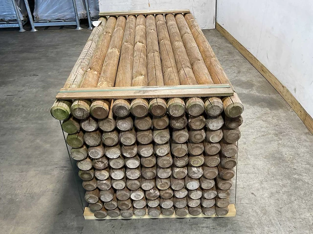 Naaldhouten paal rond ø100 mm x 189 cm - gekroond kdi bruin (100x) - afbeelding 5 van  11