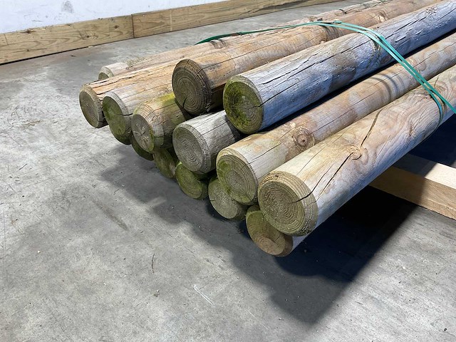 Naaldhouten paal rond ø100 mm x 189 cm - gekroond kdi bruin (15x) - afbeelding 1 van  1