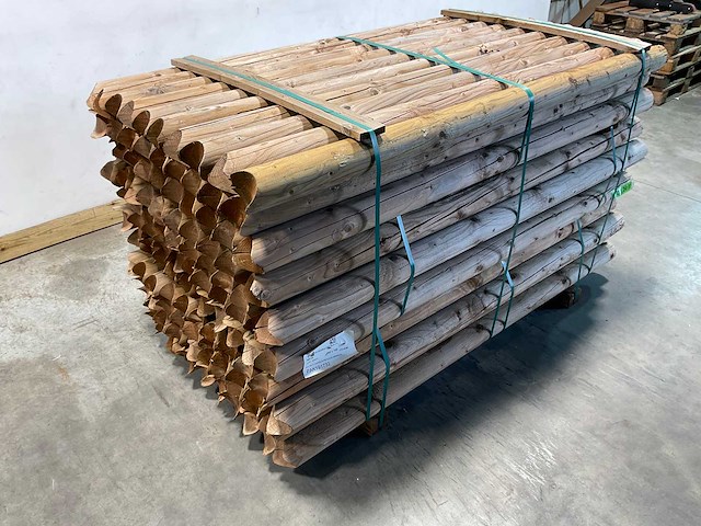 Naaldhouten paal rond ø100 mm x 200 cm - model dr6 - kdi bruin (110x) - afbeelding 10 van  12