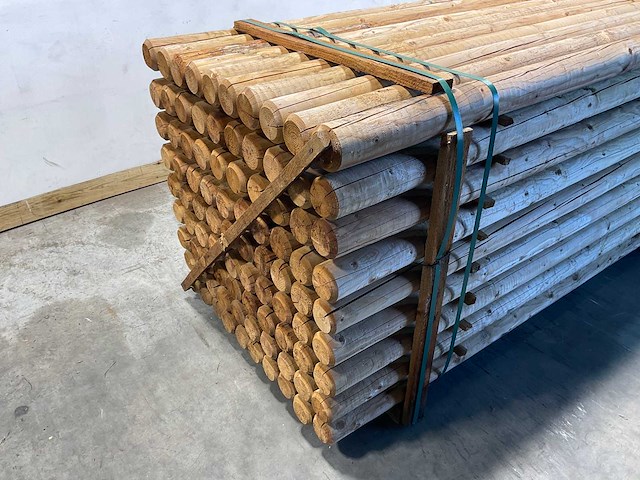 Naaldhouten paal rond ø100 mm x 239 cm - gekroond kdi bruin (87x) - afbeelding 7 van  10