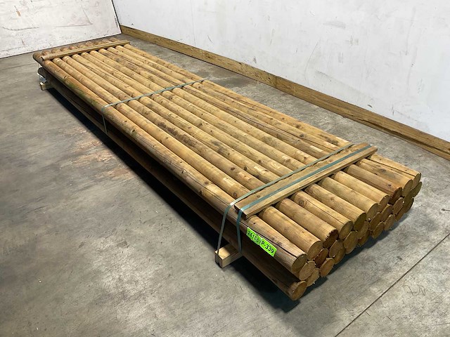 Naaldhouten paal rond ø100 mm x 400 cm - gekroond kdi bruin (30x) - afbeelding 1 van  11