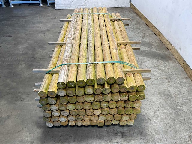 Naaldhouten paal rond ø80 mm x 191 cm - gekroond kdi bruin (116x) - afbeelding 5 van  11