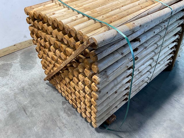 Naaldhouten paal rond ø80 mm x 191 cm - gekroond kdi bruin (143x) - afbeelding 6 van  6