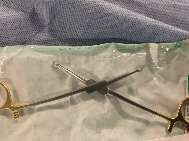 Naaldvoerder - afbeelding 2 van  2