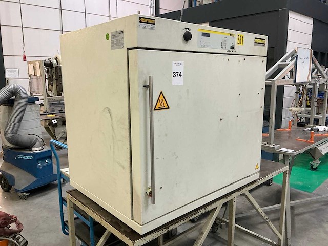 Nabertherm tr240 oven op mobiel onderstel - afbeelding 3 van  10