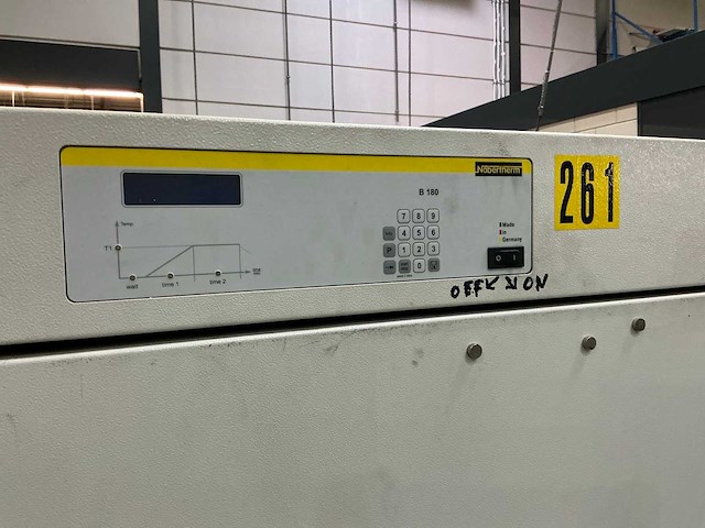 Nabertherm tr240 oven op mobiel onderstel - afbeelding 7 van  10