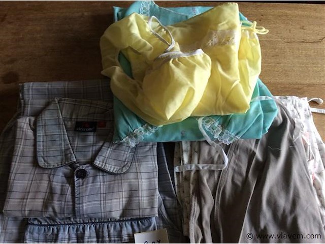 Nachtkledij dames m/l - afbeelding 1 van  4