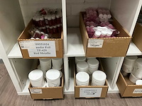 Nagel tattoo’s, acrylpoeder en verzorgingsproducten - afbeelding 2 van  3