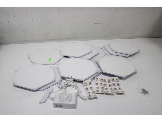 Nanoleaf shapes hexagons starterkit slimme verlichting 15 led/rgb - afbeelding 4 van  5
