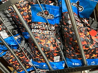 Napoleon premium zakken bbq briquettes - afbeelding 2 van  2