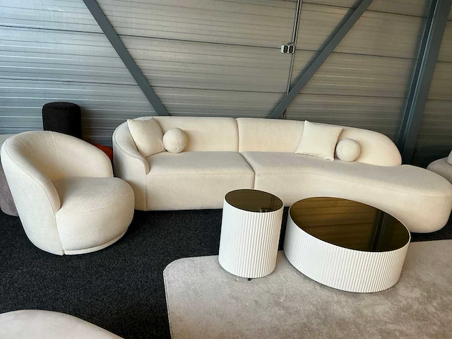 Nar concept kugu bankstel en stoel - afbeelding 2 van  11