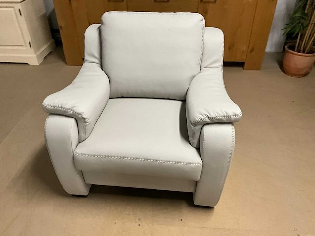 Naraga lederen fauteuil - afbeelding 4 van  18