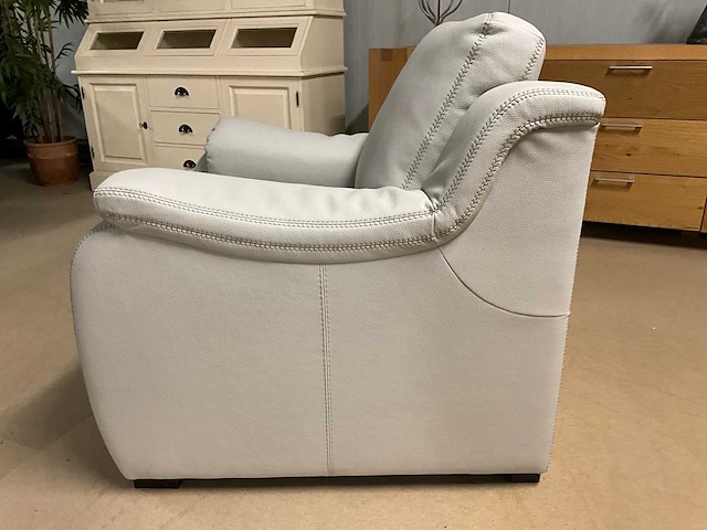 Naraga lederen fauteuil - afbeelding 7 van  18