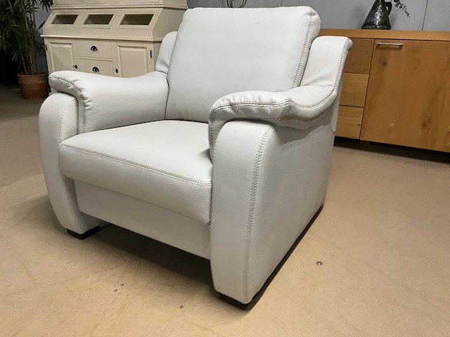 Naraga lederen fauteuil - afbeelding 11 van  18