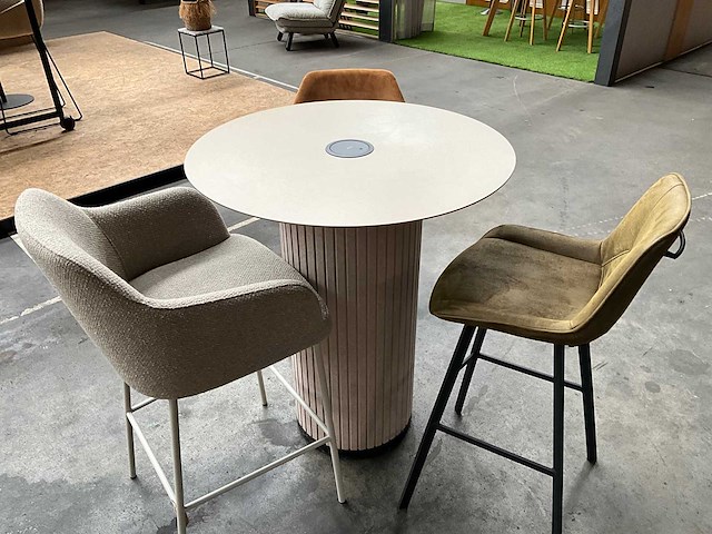 Narbutas - barset v.v 3 barkrukken 90x104cm - afbeelding 1 van  8