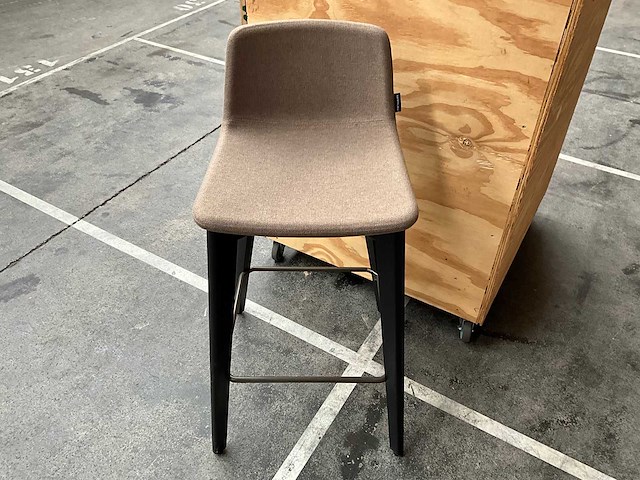 Narbutas - verrijdbare bartafel 180x90x210 v.v 6 barkrukken - afbeelding 4 van  12