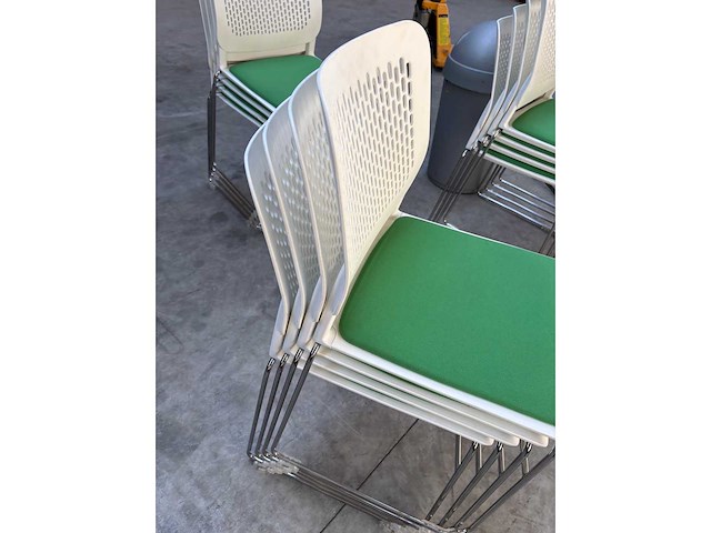 Narbutas stapelstoel (16x) - afbeelding 9 van  10