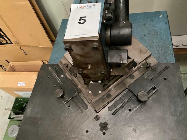 Narvik uithoekmachine - afbeelding 4 van  4