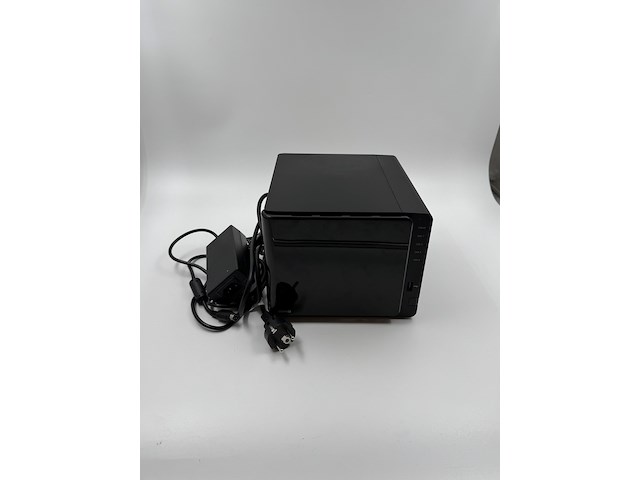 Nas – 4-bay met 4x 4tb seagate (16tb totaal), synology, ds916+, zwart, 2017 - afbeelding 1 van  10