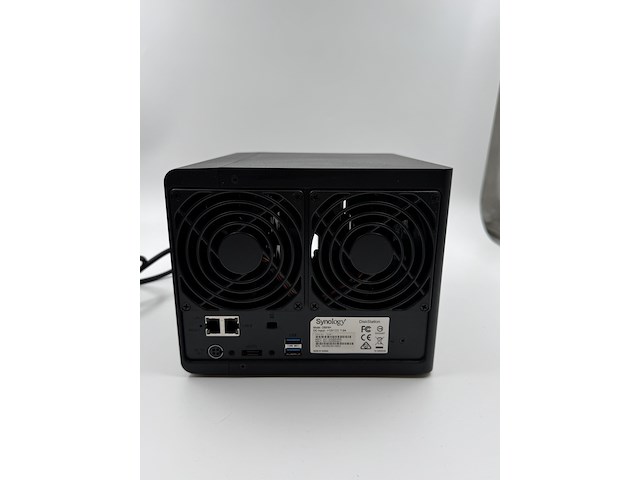 Nas – 4-bay met 4x 4tb seagate (16tb totaal), synology, ds916+, zwart, 2017 - afbeelding 7 van  10