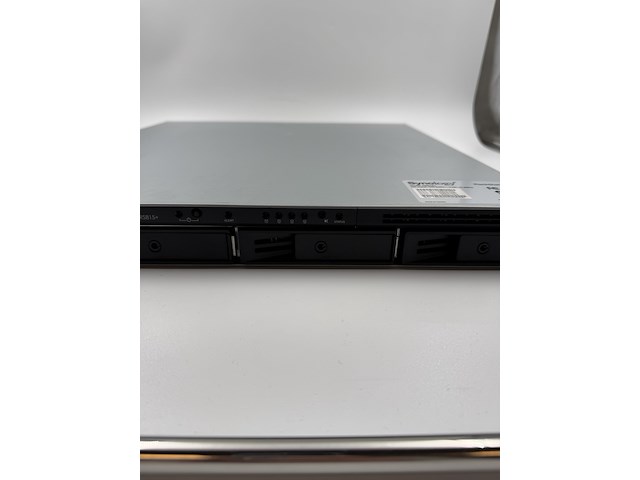 Nas server met 4x 8tb (32tb totaal), synology, rackstation rs815+, zwart, 2017 - afbeelding 5 van  8