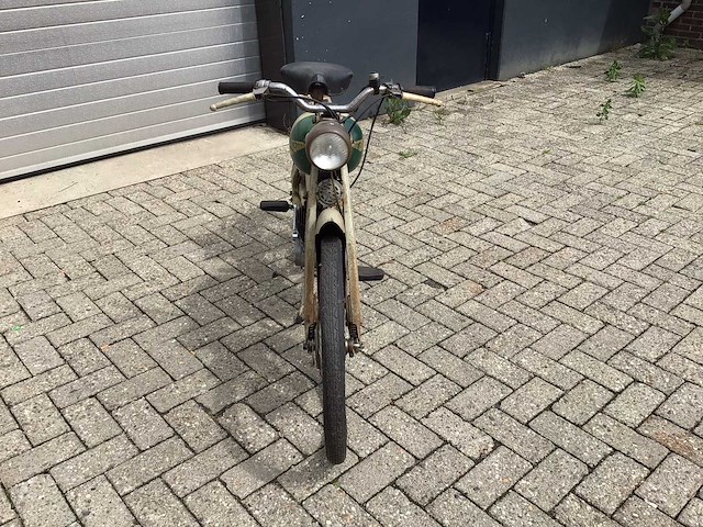 Nasetti dilly turismo brommer - afbeelding 14 van  15