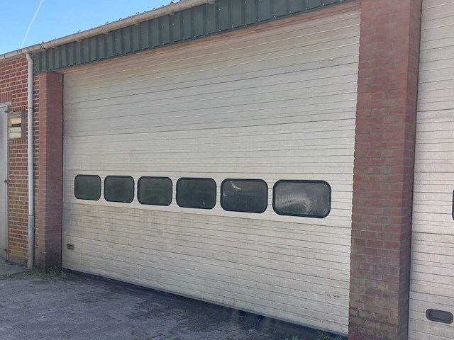 Nassau overheaddeur (2x) - afbeelding 1 van  5
